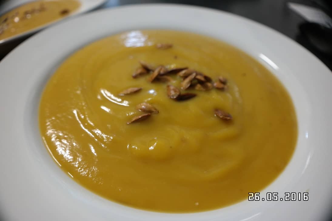 moroccan pumpkin soup with toasted pumpkin seeds 1