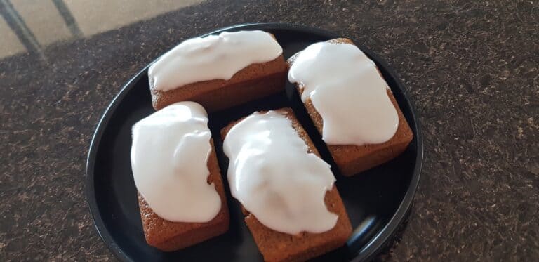 gingerbread loaves