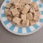 20220330 151303salted caramel fudge1 scaled